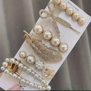 Hair Clips, 6 Pieces, NEW, Pearls & Gold tone Color, NEW, 🎁